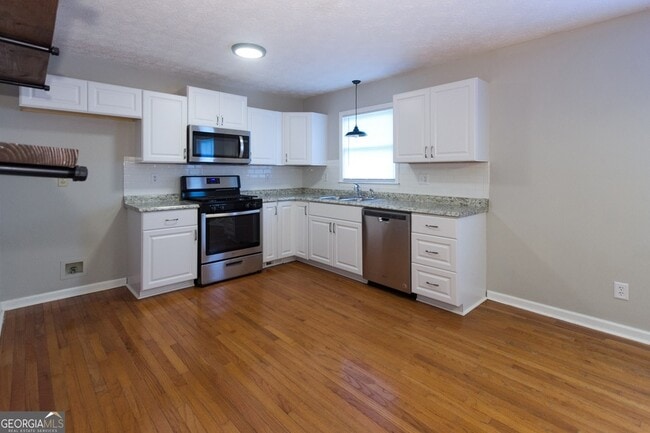 Building Photo - 374 McGiboney Rd
