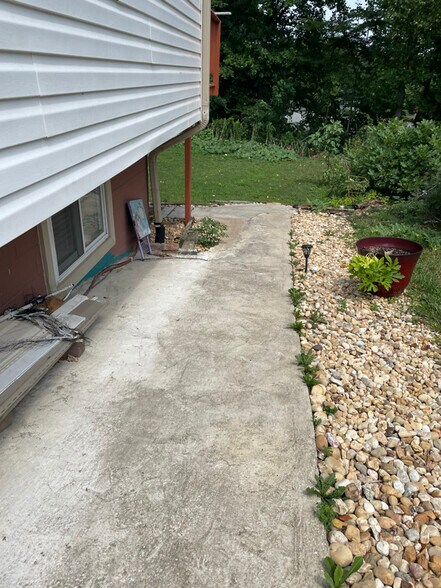 Building Photo - 12806 Colby Dr
