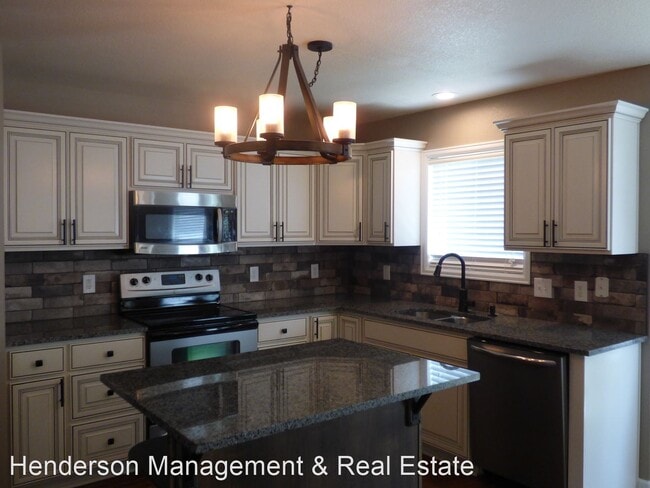 Building Photo - 4 br, 2.5 bath House - 2045 Prairie Hill Dr