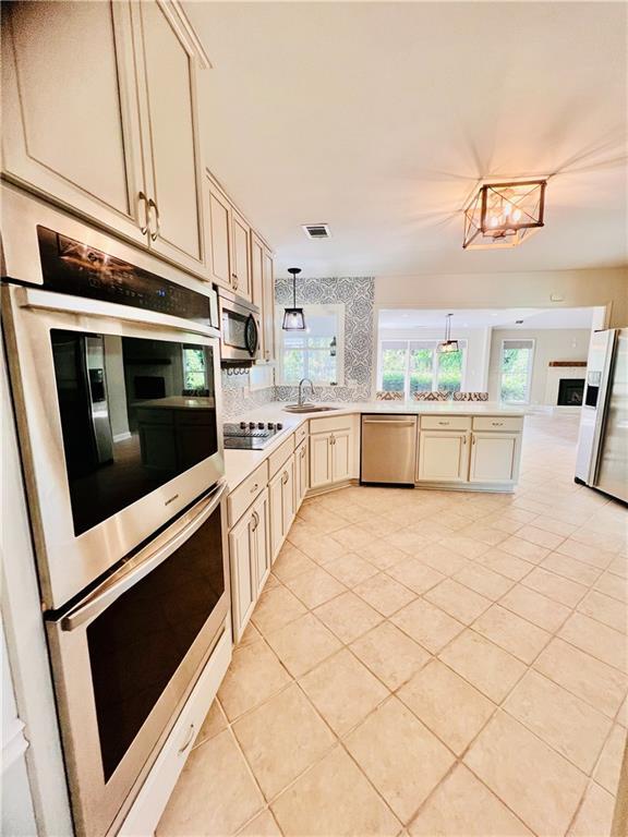 Building Photo - 205 Kinderhill Ct