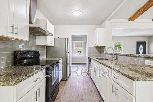 Building Photo - 4218 Mabuni Dr