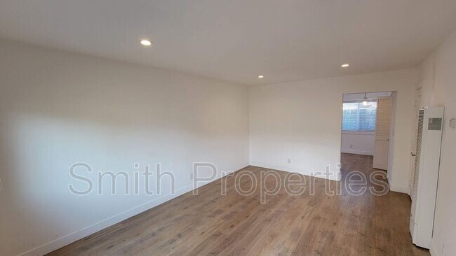 Building Photo - 3868 W 132nd St