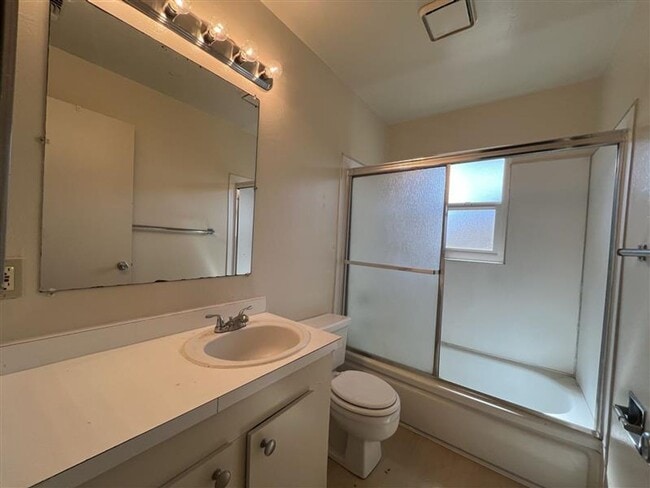 Building Photo - 4741 San Juan Ave