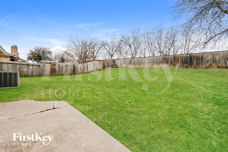 Building Photo - 6525 Constitution Dr