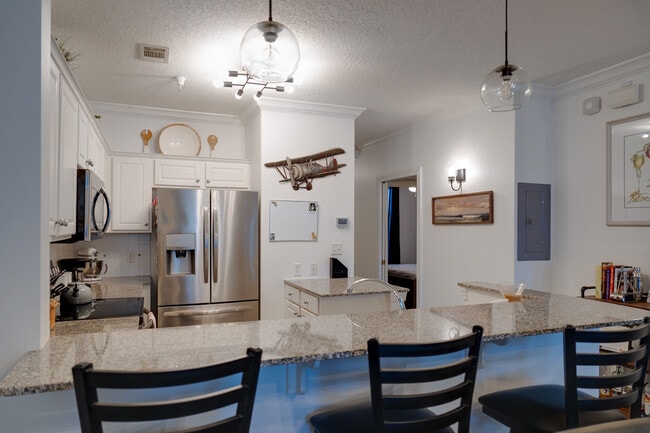 Building Photo - 159 Brooks St SE