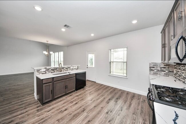 Building Photo - 7638 Nevaeh Crest Path