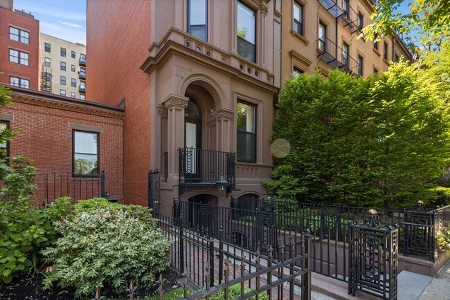 Building Photo - 101 Beacon St