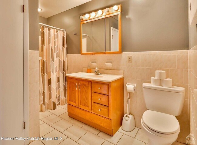 Building Photo - 76 Hunter Dr