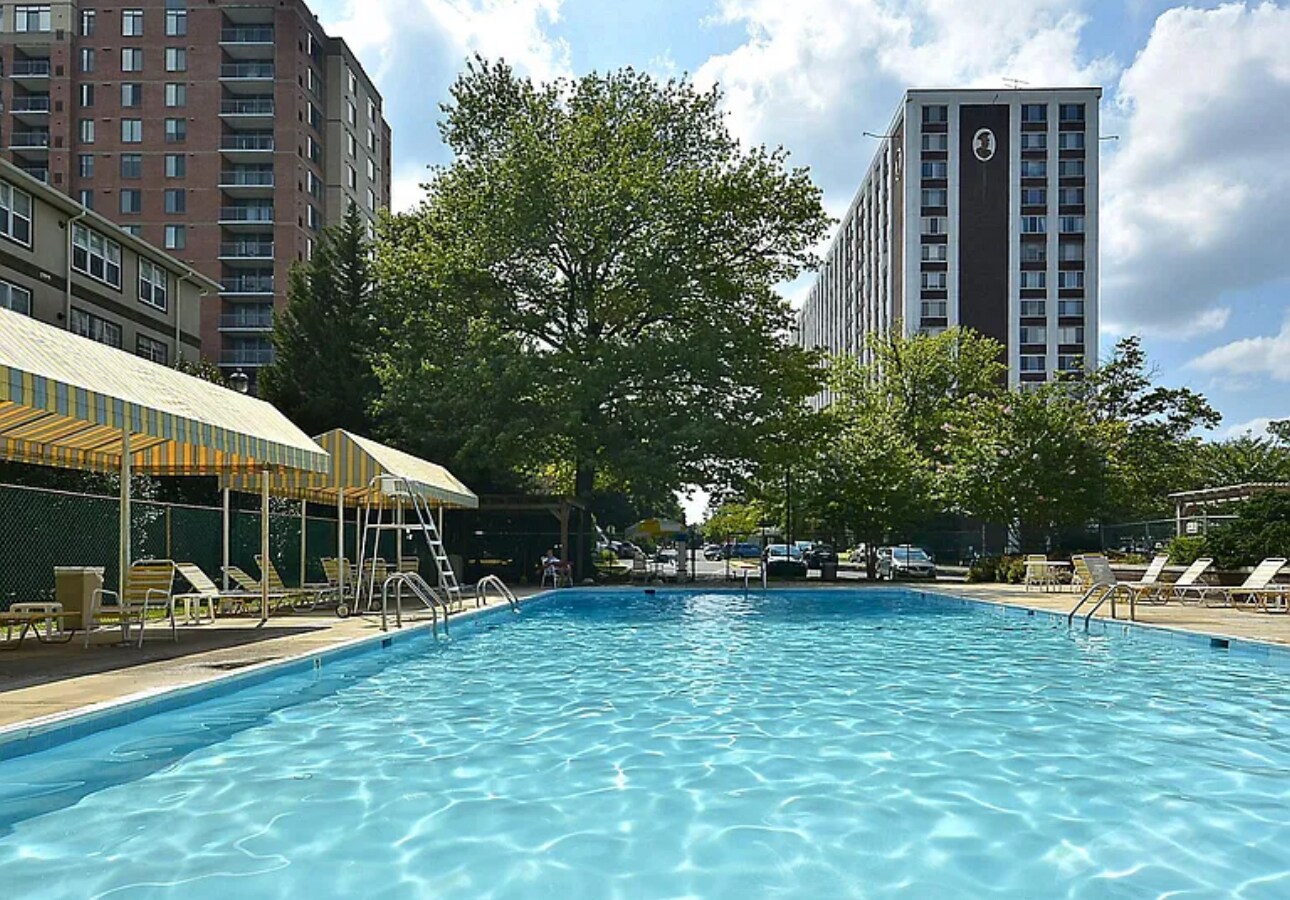 Pool - 11801 Rockville Pike