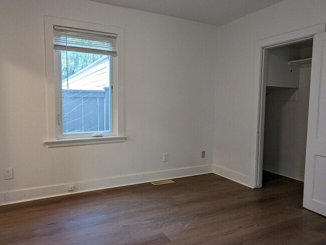 Building Photo - Stoffel-Wilcher 519