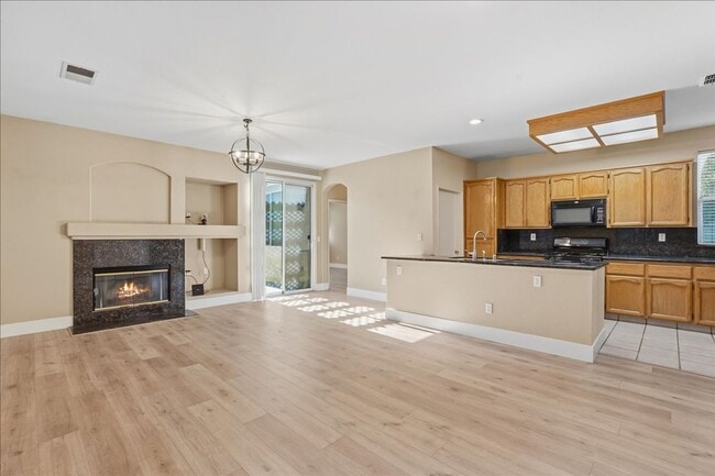 Building Photo - 3424 Babson Dr