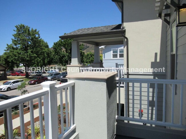 Building Photo - AVAILABLE JANUARY - Downtown SLO Studio with Great Views