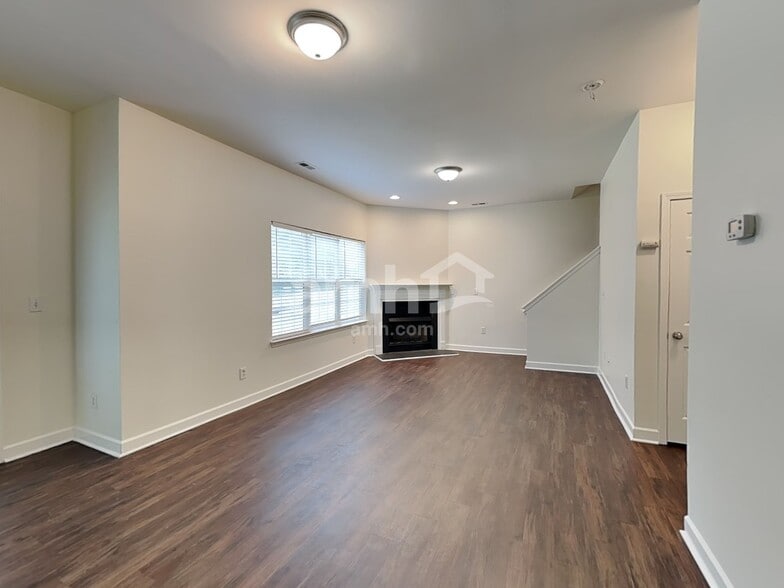 Building Photo - 4219 Kiser Woods Dr SW