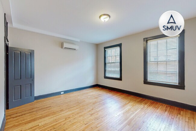 Building Photo - 24 E Madison St