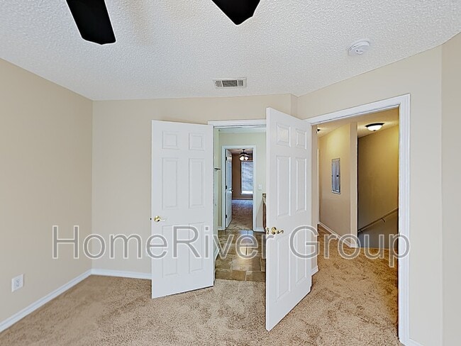 Building Photo - 8435 Chisholm Rd