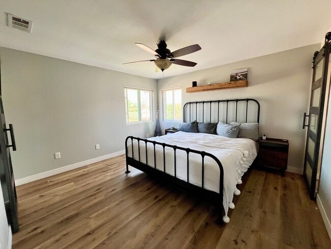 Building Photo - Two story 3 bedroom/2.5 bath home on corne...