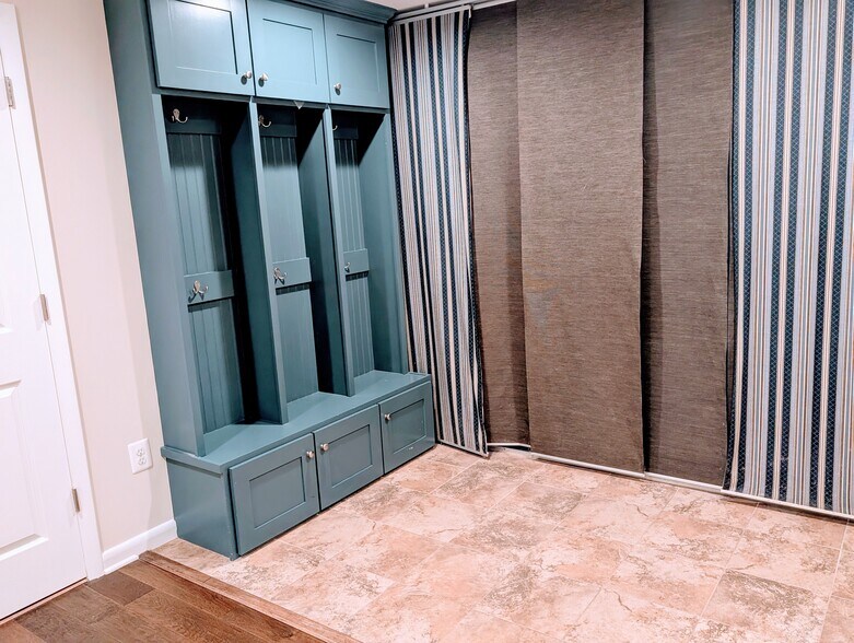 Building Photo - 8856 Youngsea Pl