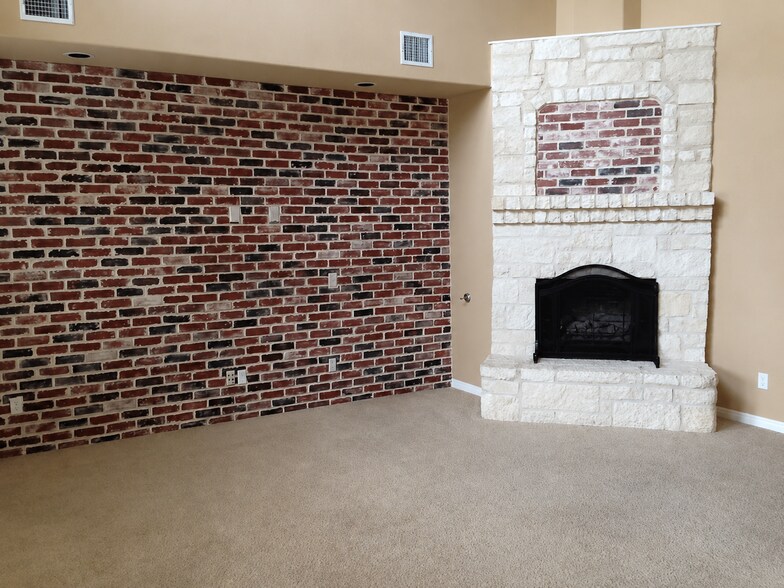 Building Photo - 2110 Reston Cove