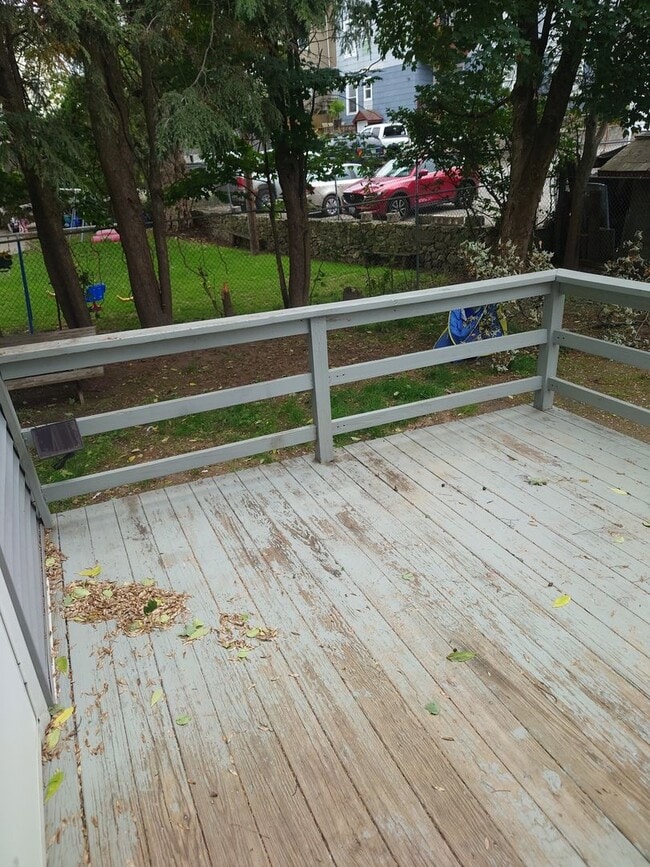 Building Photo - 2 Bedroom Single Cottage Family Home in Wo...