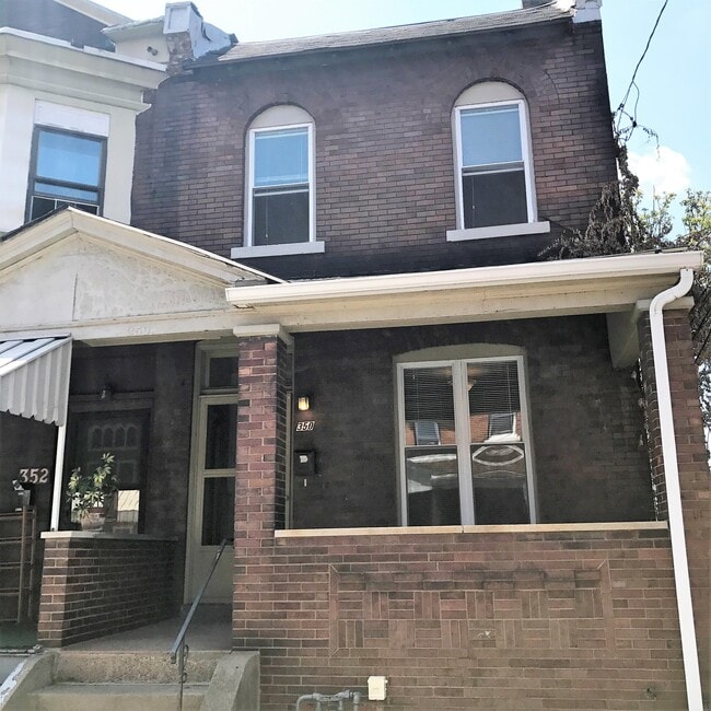 Building Photo - 350 Ophelia St