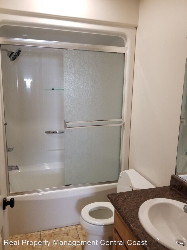 Building Photo - 3 br, 2 bath House - 476 Rockview Street