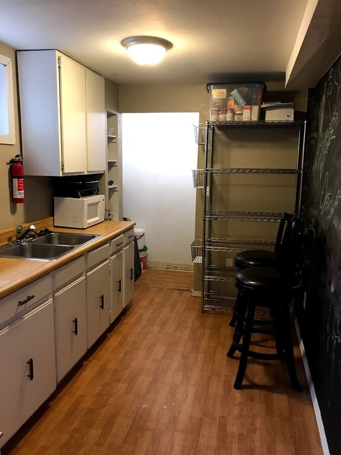 Building Photo - 1307 Ash Dr