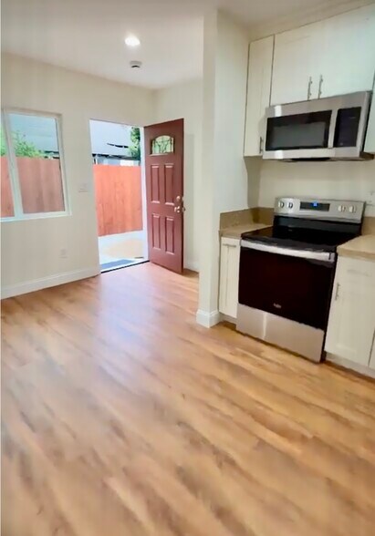 Building Photo - 159 N Canyon Blvd