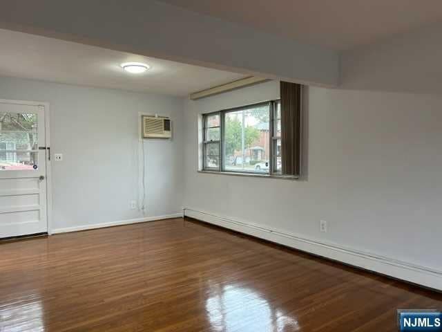Building Photo - 784 Bergen Blvd