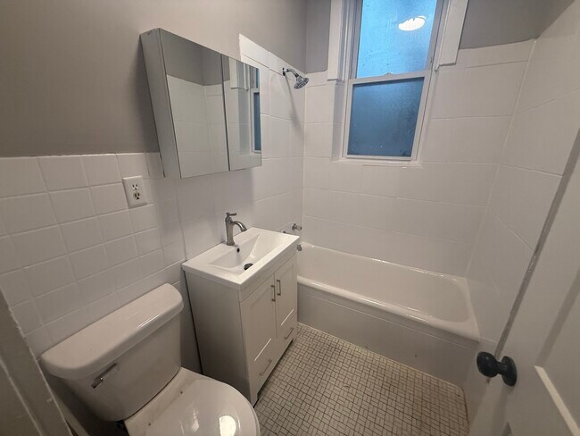 Building Photo - 4954 N Harding Ave