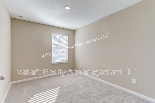 Building Photo - 2607 Sandy Dune Dr