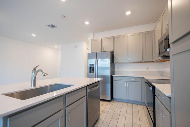 Building Photo - 4985 Navali Dr