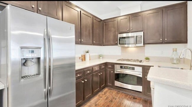 Building Photo - Carmel Mountain Ranch- Elegant Townhome in...