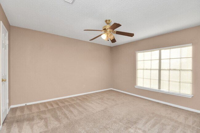 Building Photo - 8723 Rocky Valley Dr