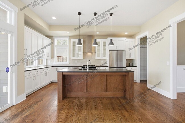 Building Photo - 401 Promontory Ridge