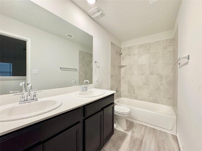 Building Photo - 5800 Livorno Cove