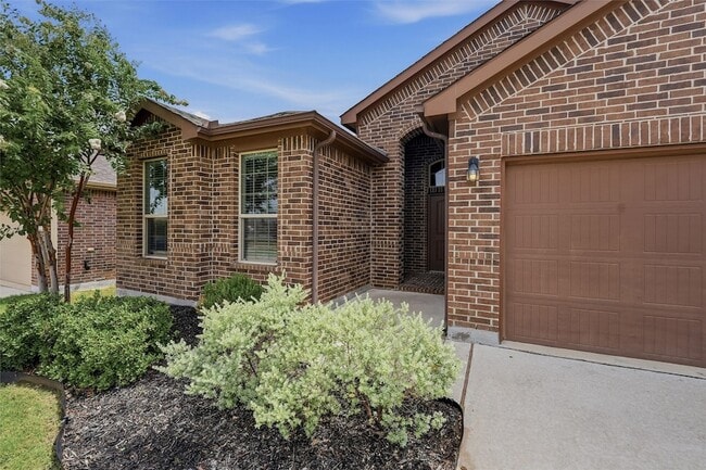 Building Photo - 9528 Blaine Dr
