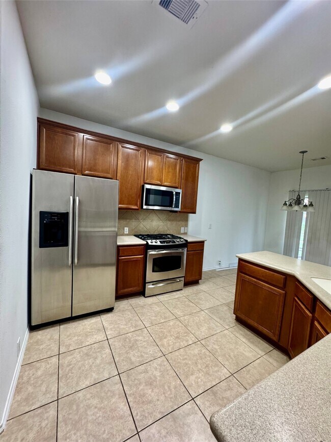 Building Photo - 13600 Breton Ridge St