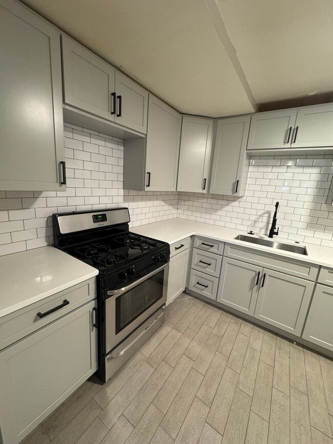 Building Photo - 4350 Decatur St