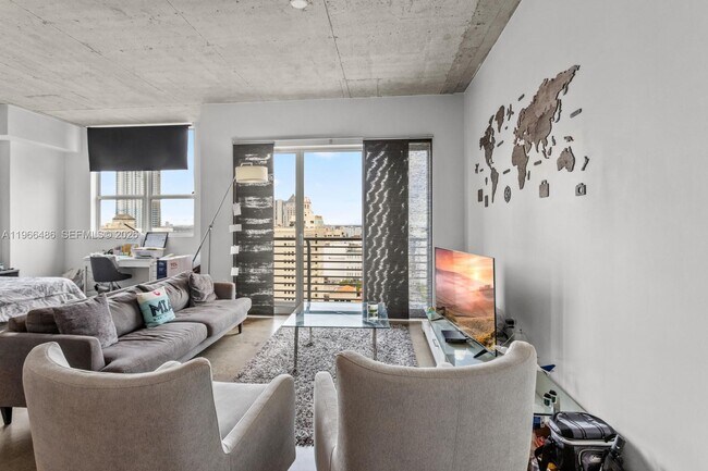 Building Photo - 133 NE 2nd Ave