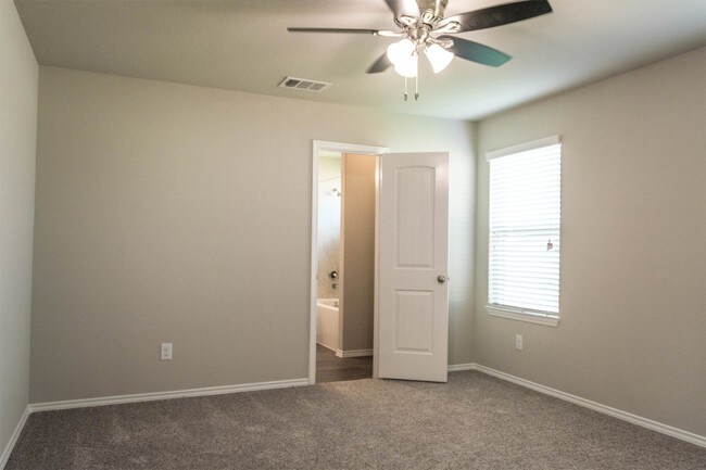 Building Photo - 2340 Arctic Warbler