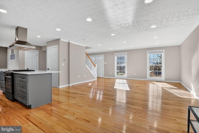 Building Photo - 14982 Gold Post Ct