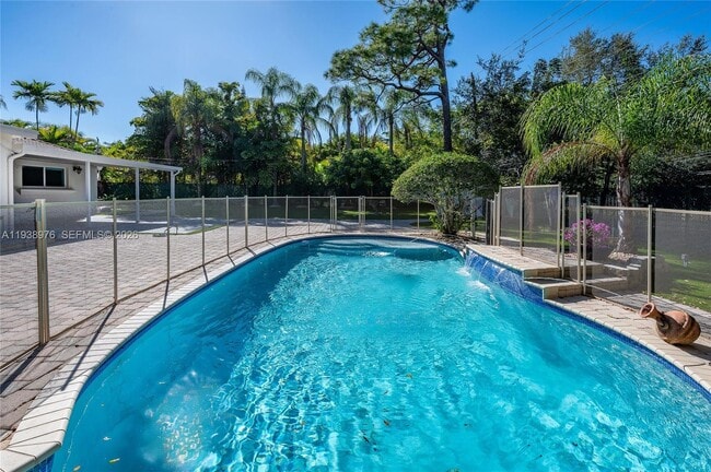 Building Photo - 5626 SW 69th Ave