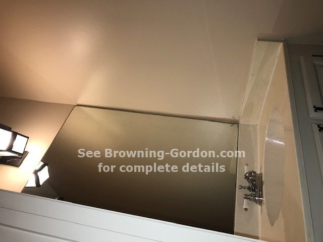 Building Photo - Spectacular 3 Bedroom Condo in Burton Hills