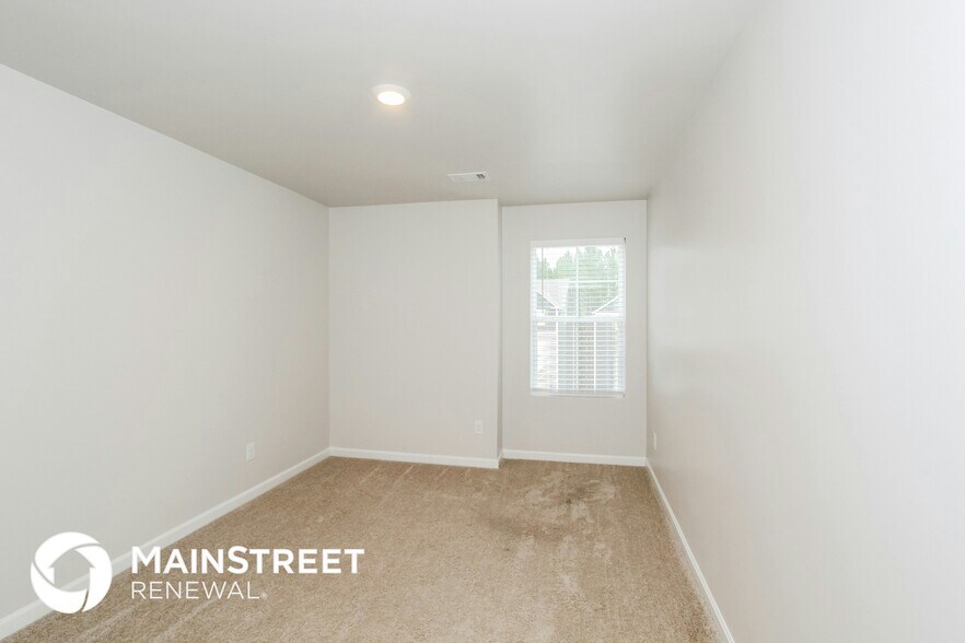 Building Photo - 173 Chelsea Park Rd