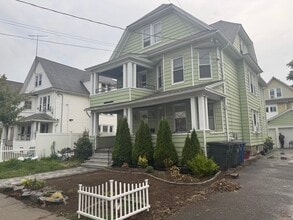 Building Photo - 65-67-67 Palm St