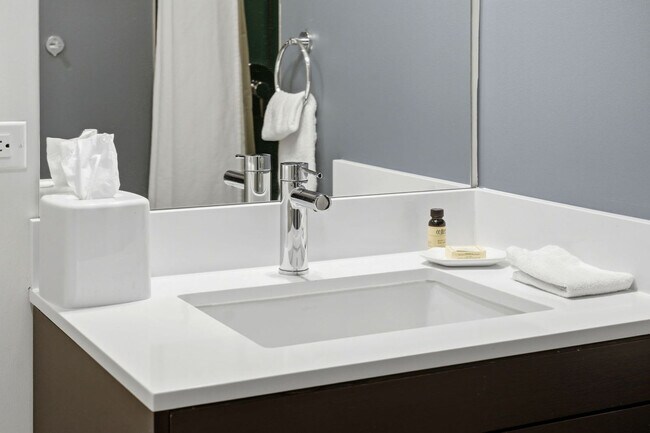 Building Photo - 417 S Dearborn St