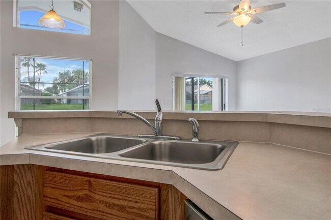 Building Photo - 236 Langham Dr