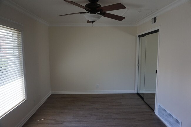 Building Photo - 2423 Minuteman Way