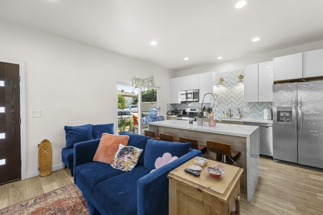 Building Photo - 4951 Baja Ct