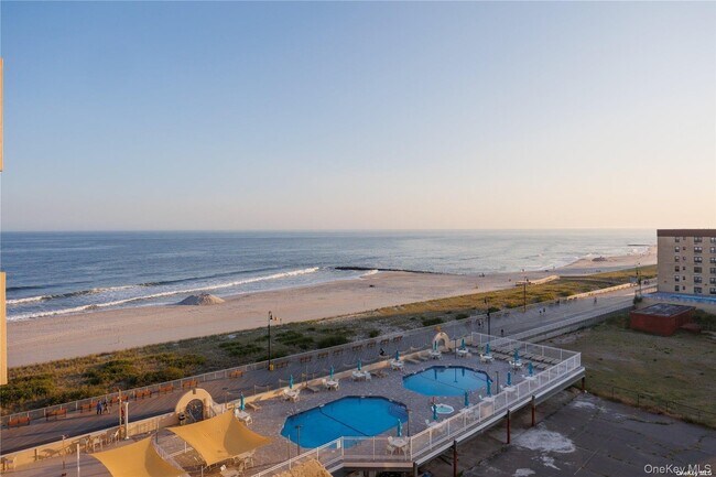 Building Photo - 360 Shore Rd